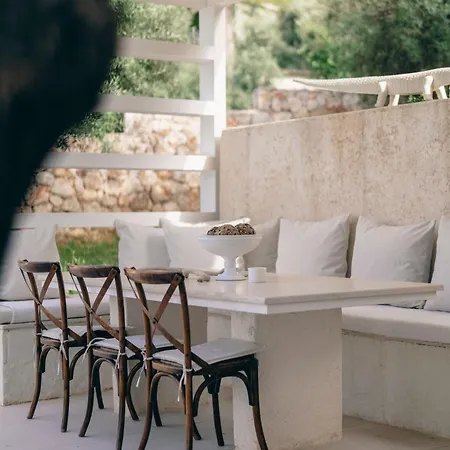 Epi Seafront Villa *